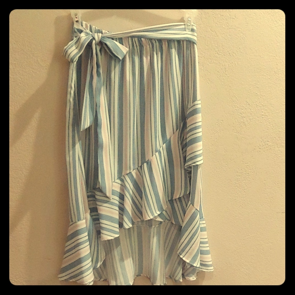 High-Low Flowy Striped Skirt